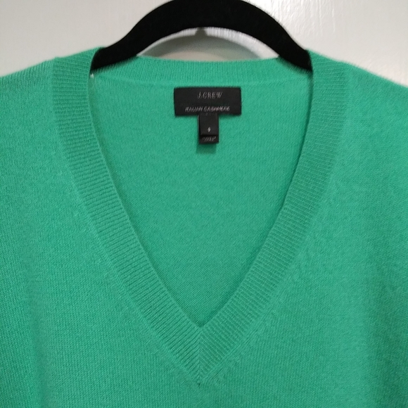 J. Crew Italian Cashmere Boyfriend V-Neck Sweater - Picture 4 of 7